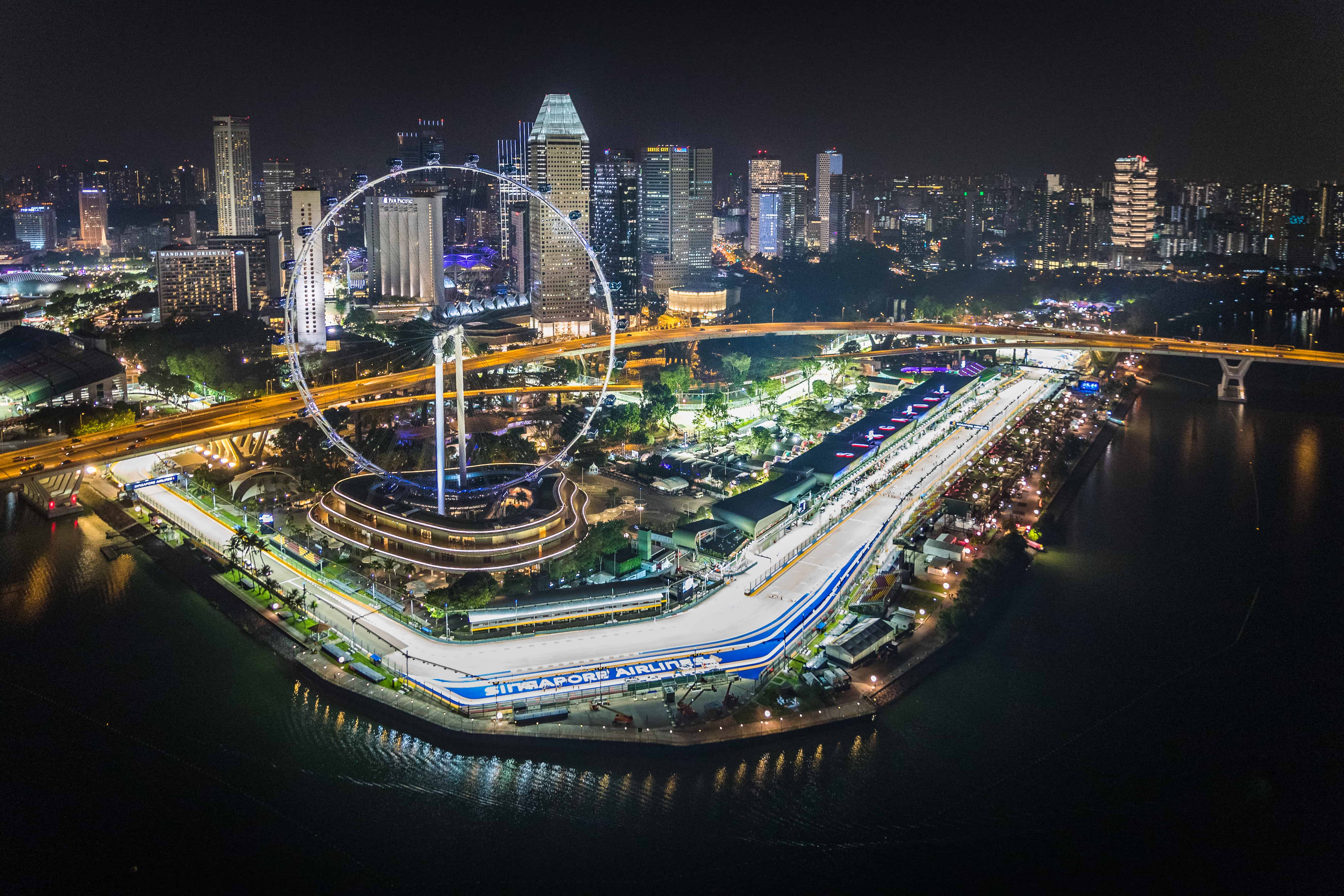 View of Singapore Flyer & Pit Building MOTOSPORTS TRAVEL